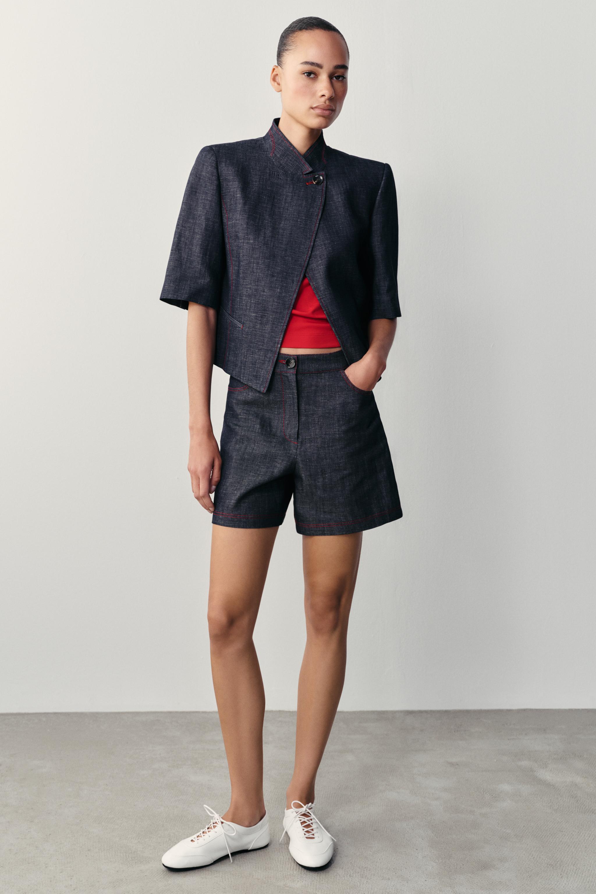LINEN SHORT SLEEVE BLAZER WITH CONTRAST TOPSTITCHING